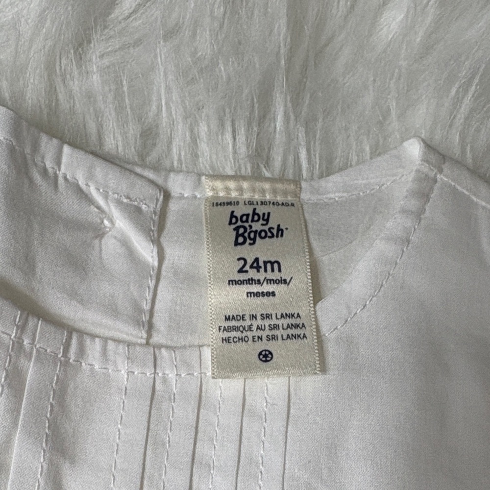 OshKosh B'gosh White Eyelet Casual Dress - Picture 2 of 10